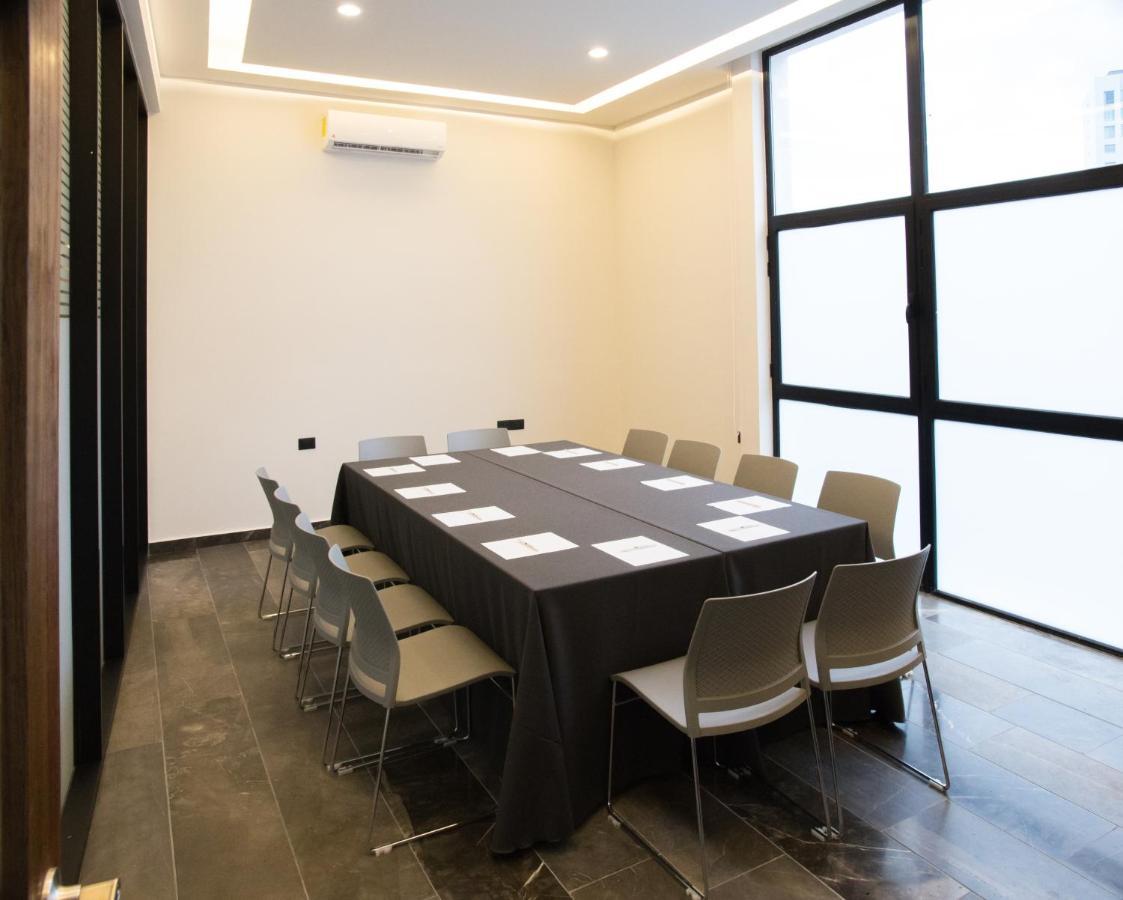 Gumont Guadalajara Lopez Mateos - Minerva Hotel Екстериор снимка