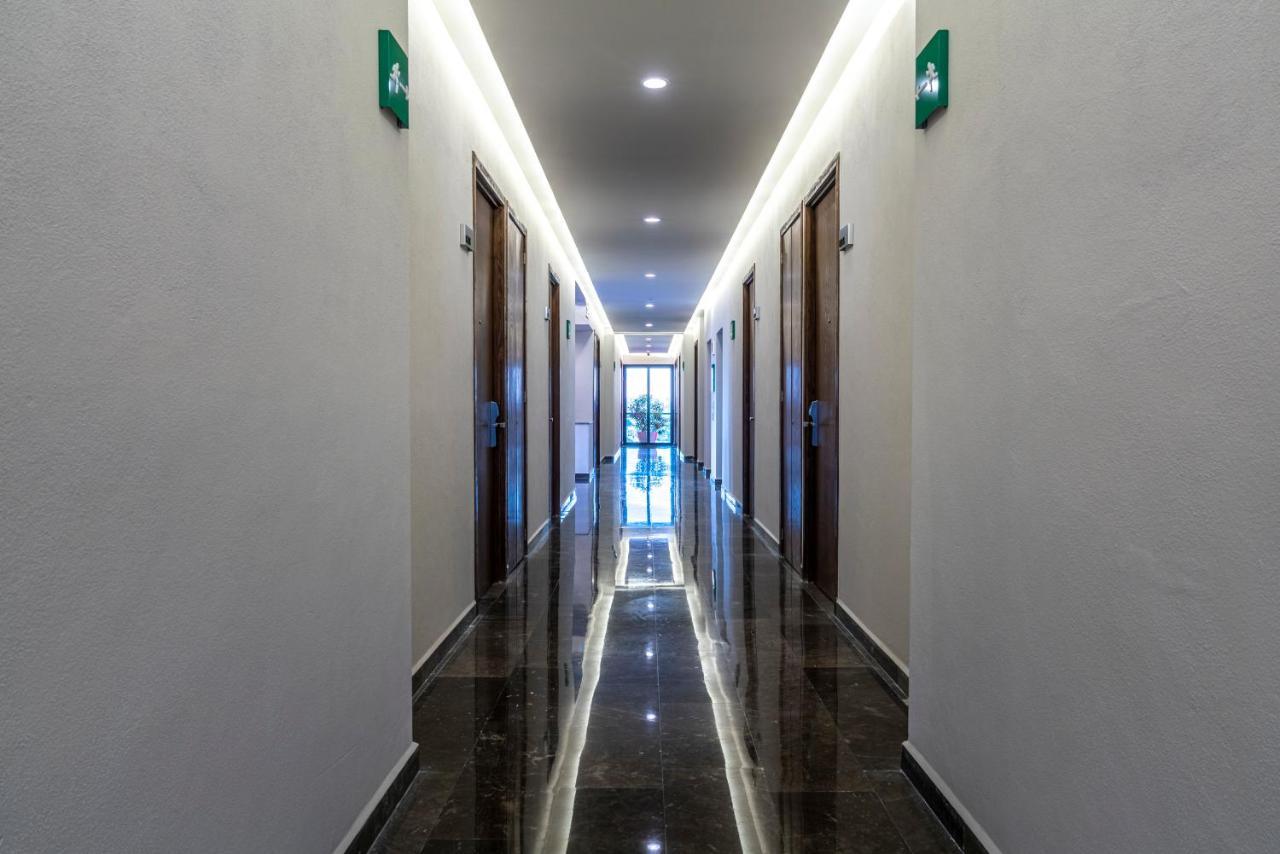 Gumont Guadalajara Lopez Mateos - Minerva Hotel Екстериор снимка